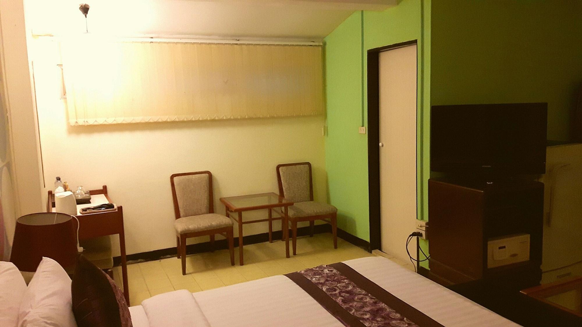Sawasdee Sukhumvit Inn Bangkok Exterior foto