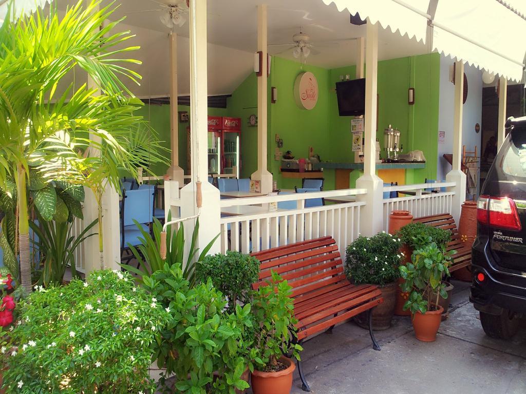 Sawasdee Sukhumvit Inn Bangkok Exterior foto